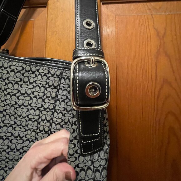 Coach Black and Cream Crossbody Bag - Picture 4 of 9